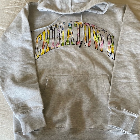 Chinatown grey hoodie - Picture 1 of 3